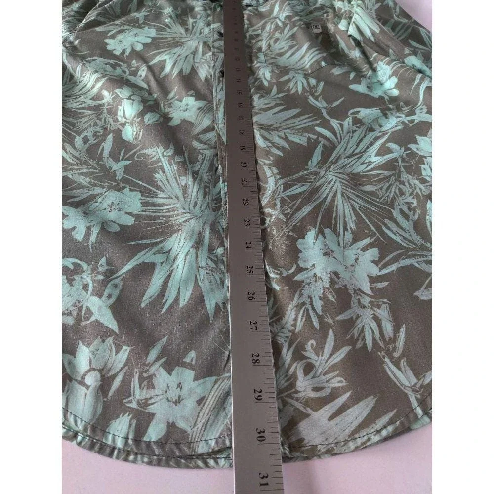 Mens DC Floral Print Long Sleeve Button Down Collar Shirt Sz. M
